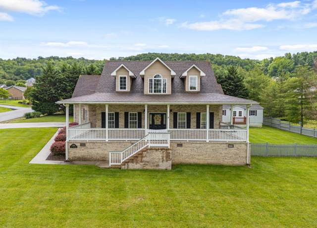 Property at 1305 W Ridge Rd Rd, Wytheville, VA 24382, 4 beds, 2.5 baths
