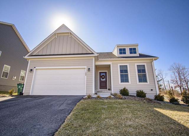 Property at 100 Kinloch Dr, Blacksburg, VA 24060, 3 beds, 2 baths