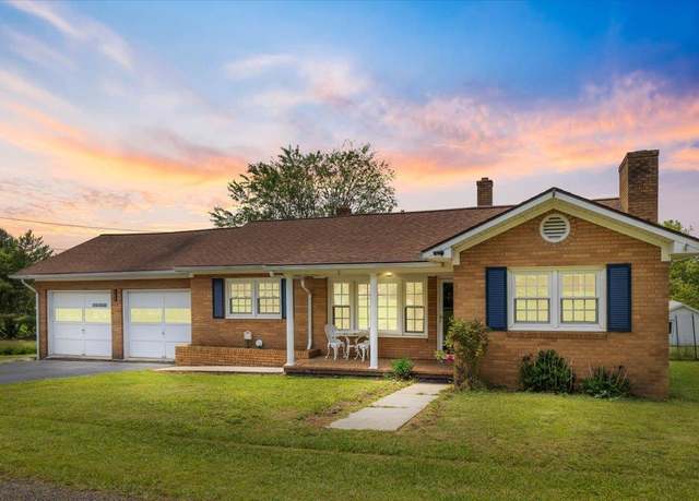 Property at 163 Pine City Rd, Galax, VA 24333, 3 beds, 2 baths