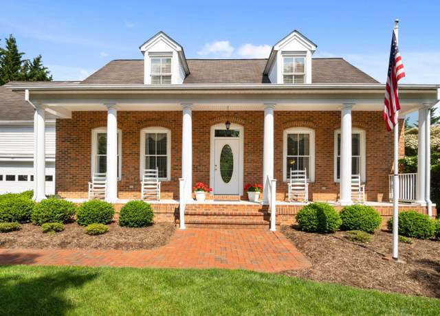 Property at 209 Spickard St, Blacksburg, VA 24060, 5 beds, 3.5 baths