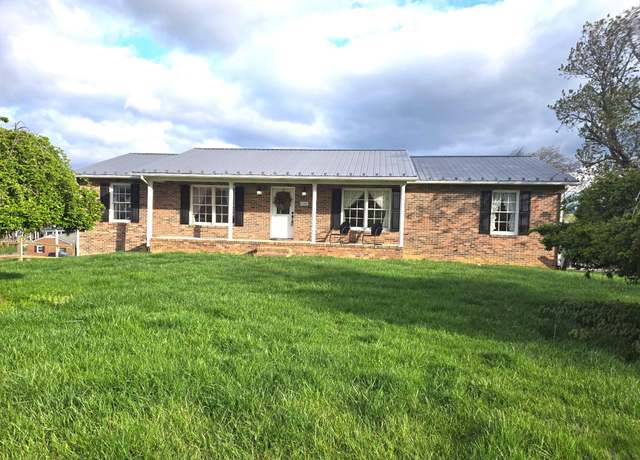 Property at 1050 W Jackson St, Wytheville, VA 24382, 3 beds, 2.5 baths