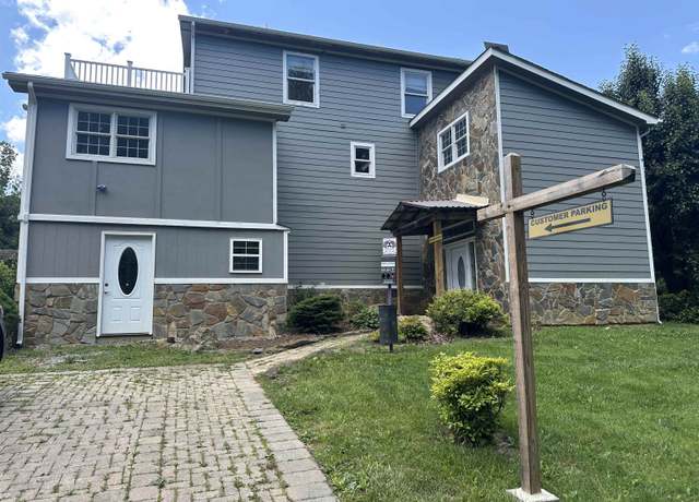 Property at 440 Aurora Ln, Christiansburg, VA 24073, 3 beds, 2 baths