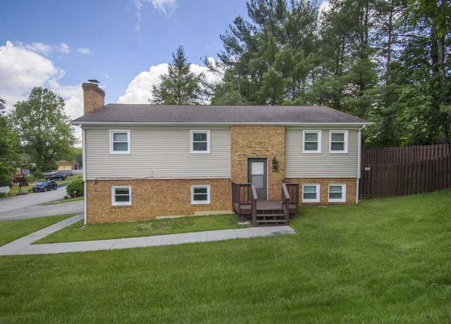 Property at 2000 Lombardi Dr, Blacksburg, VA 24060, 4 beds, 3 baths
