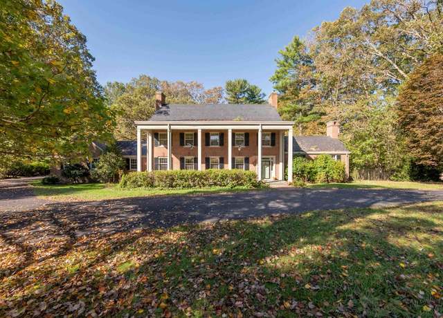Property at 214 Country Club Ln, Galax, VA 24333, 6 beds, 5.5 baths
