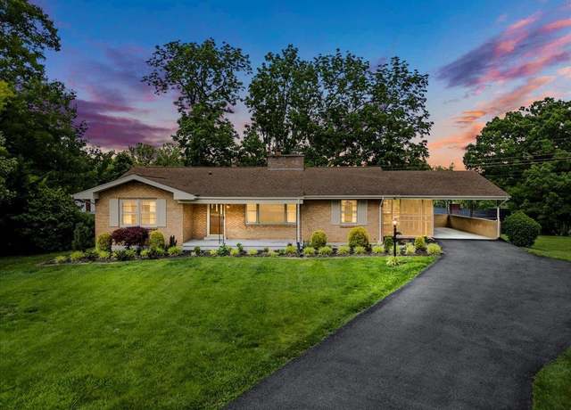 Property at 1612 Claremont Ct, Pulaski, VA 24301, 3 beds, 2 baths