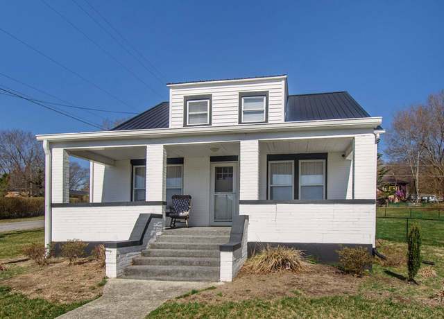 Property at 890 W North St, Wytheville, VA 24382, 4 beds, 2 baths