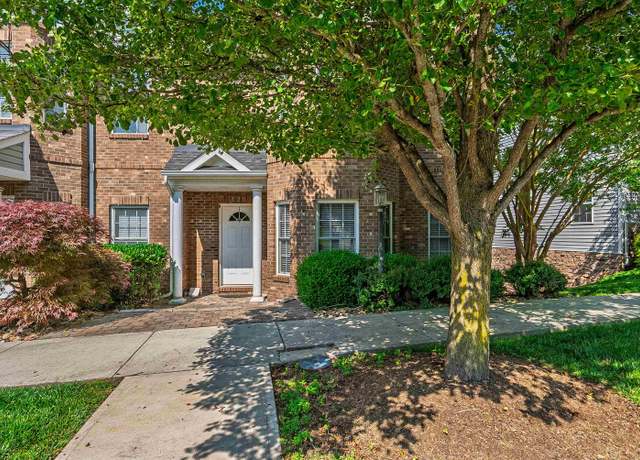 Property at 120 Phoenix Blvd, Christiansburg, VA 24073, 3 beds, 2.5 baths