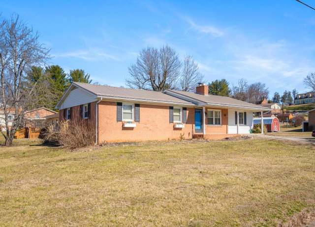 Property at 603 Gale Rd, Pearisburg, VA 24134, 3 beds, 2 baths