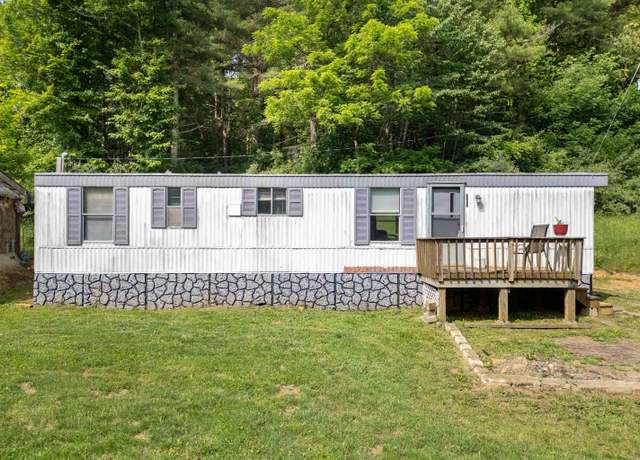 Property at 2268 Reedsville Rd, Willis, VA 24380, 2 beds, 1 bath