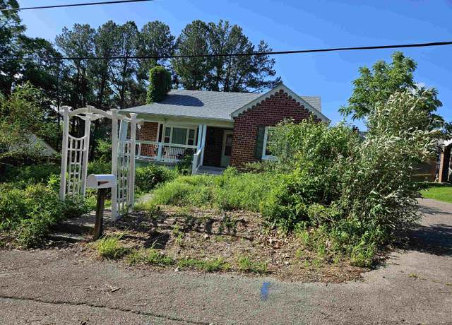 Property at 511 5th St SE, Pulaski, VA 24301, 3 beds, 1.5 baths