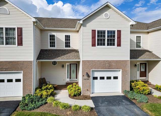 Property at 2695 Blossom Trl E, Blacksburg, VA 24060, 3 beds, 3.5 baths