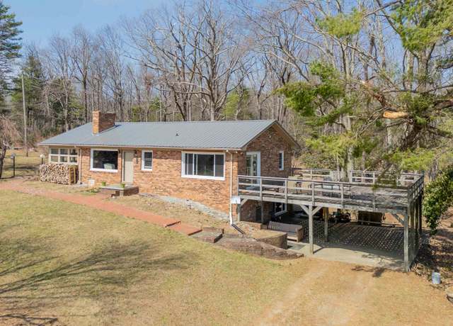 Property at 27 Glen Pine Ln, Fancy Gap, VA 24328, 3 beds, 3 baths
