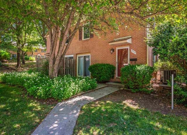 Property at 373 Charles St #373, Blacksburg, VA 24060, 2 beds, 2 baths
