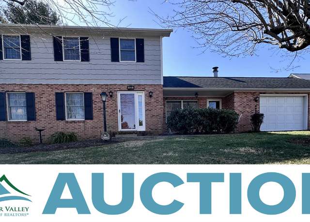 Property at 4528 Newbern Heights Dr, Pulaski, VA 24301, 3 beds, 2.5 baths