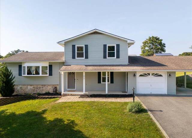 Property at 870 Cambria St NW, Christiansburg, VA 24073, 4 beds, 2.5 baths