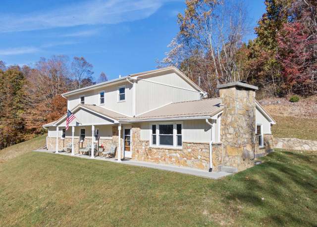 Property at 4550 Wayside Dr, Christiansburg, VA 24073, 3 beds, 2 baths