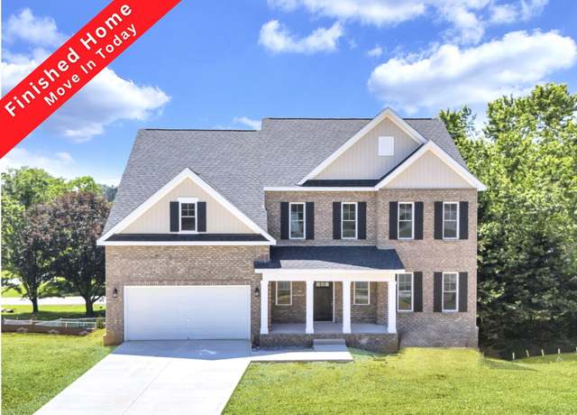 Property at 35 Welch Cir, Christiansburg, VA 24073, 5 beds, 3.5 baths