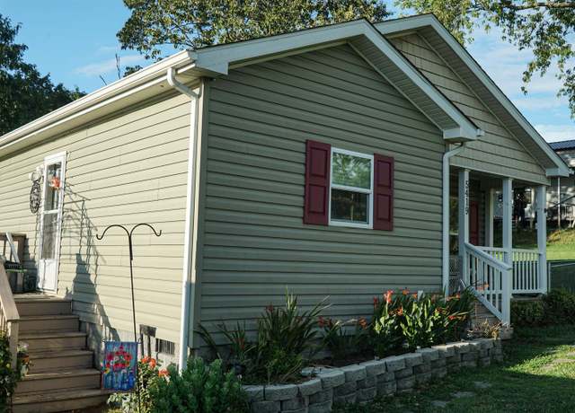 Property at 5419 Collins St, Dublin, VA 24084, 3 beds, 2 baths