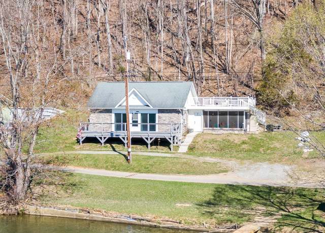Property at 4255 Little Wytheville Rd, Draper, VA 24324, 2 beds, 1 bath