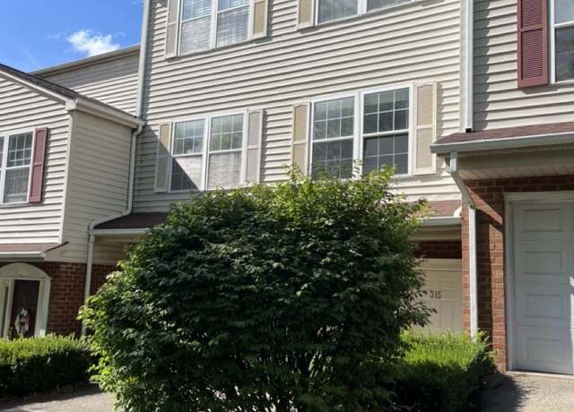 Property at 315 Silver Leaf Dr, Christiansburg, VA 24073, 3 beds, 2.5 baths