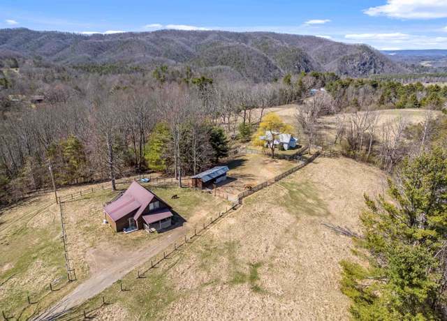 Property at 2875 Sylvatus Smith Rd, Hillsville, VA 24343, 3 beds, 1 bath