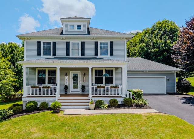 Property at 1229 Redbud Rd, Blacksburg, VA 24060, 5 beds, 3.5 baths