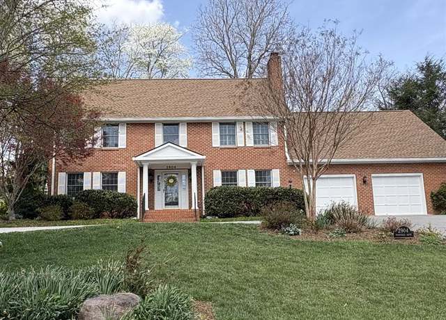 Property at 2904 Wakefield Dr, Blacksburg, VA 24060, 4 beds, 2.5 baths