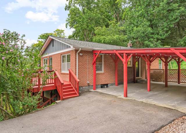 Property at 1003 Highland Cir, Blacksburg, VA 24060, 5 beds, 2 baths