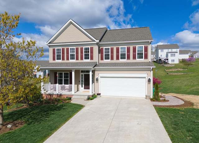 Property at 1709 Hollow Oak Ct, Blacksburg, VA 24060, 5 beds, 3.5 baths