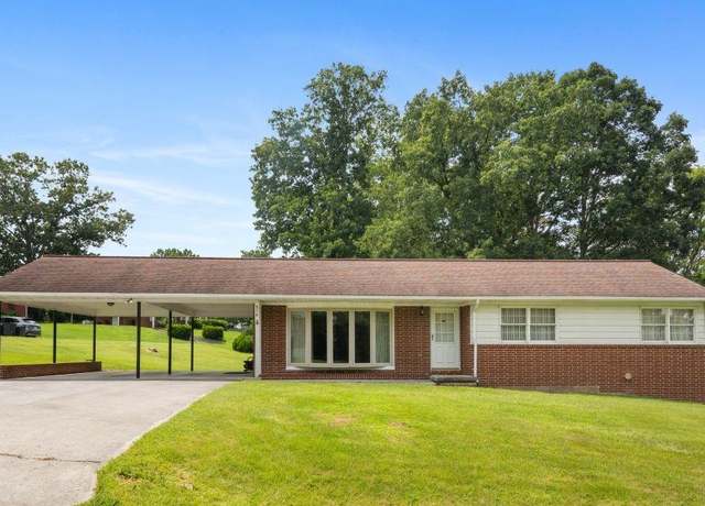 Property at 914 Woodland Rd, Rich Creek, VA 24147, 3 beds, 1.5 baths