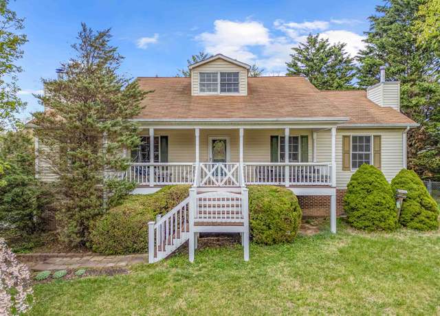 Property at 2240 Yellow Sulphur Rd, Christiansburg, VA 24073, 4 beds, 3 baths