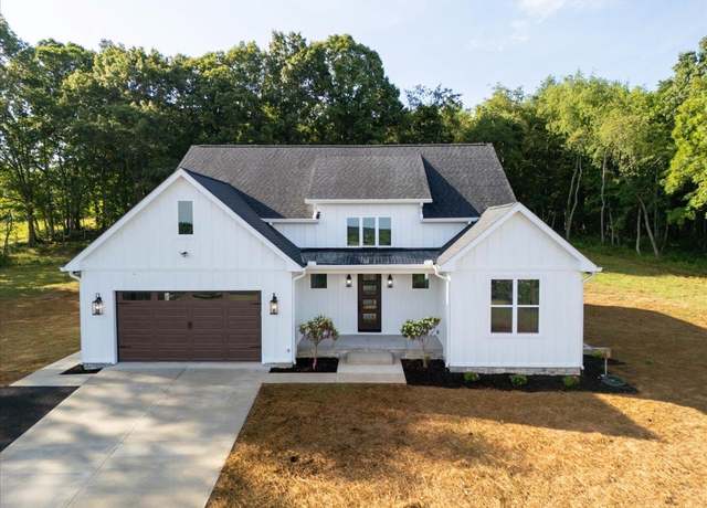 Property at 4480 Fairview Dr, Christiansburg, VA 24073, 3 beds, 2 baths