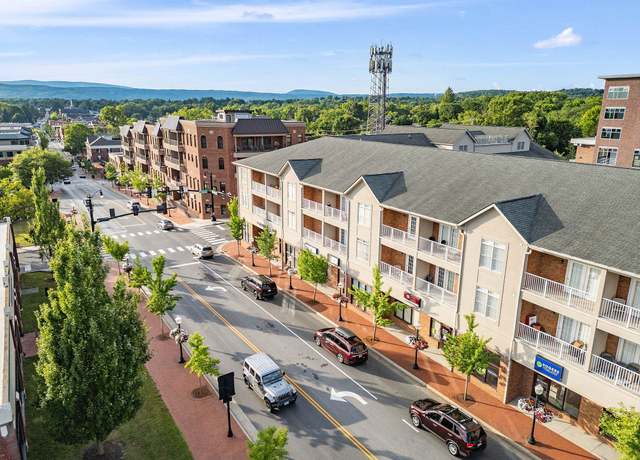 Property at 401 S Main St #302, Blacksburg, VA 24060, 1 bed, 1 bath