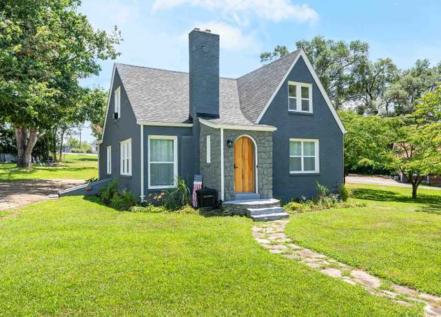 Property at 820 Newbern Rd, Pulaski, VA 24301, 3 beds, 2 baths