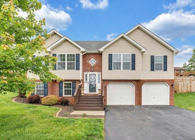 Property at 590 Keystone Dr, Christiansburg, VA 24073, 4 beds, 3 baths