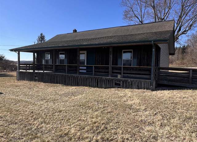 Property at 4303 Lee Hwy, Pulaski, VA 24301, 3 beds, 2 baths