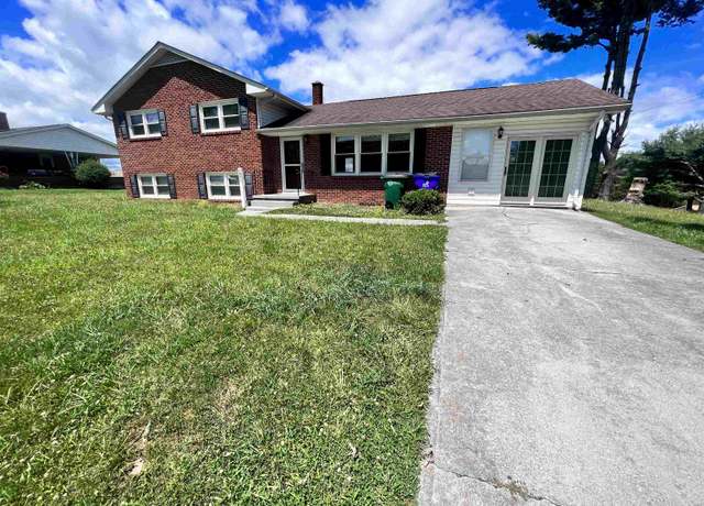 Property at 290 Gum Dr, Christiansburg, VA 24073, 3 beds, 2 baths