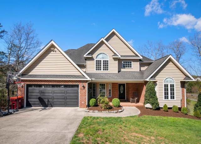 Property at 1880 Augusta National Dr, Blacksburg, VA 24060, 5 beds, 3.5 baths