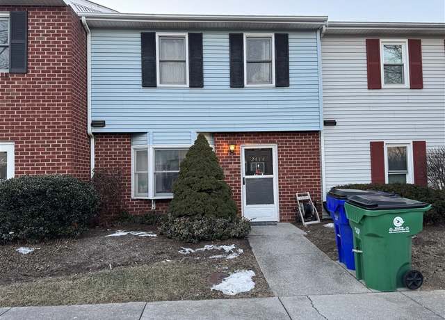 Property at 2414 Ridge Rd, Blacksburg, VA 24060, 3 beds, 2.5 baths