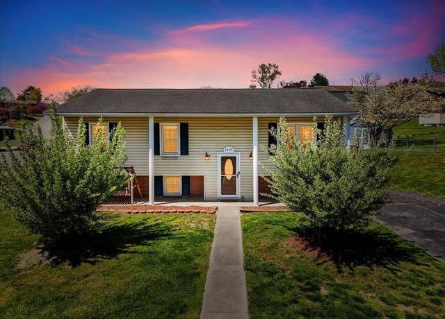Property at 1401 Hix St, Pulaski, VA 24301, 4 beds, 2 baths