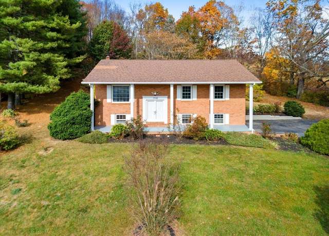 Property at 2642 Beulah Ln, Christiansburg, VA 24073, 3 beds, 3 baths