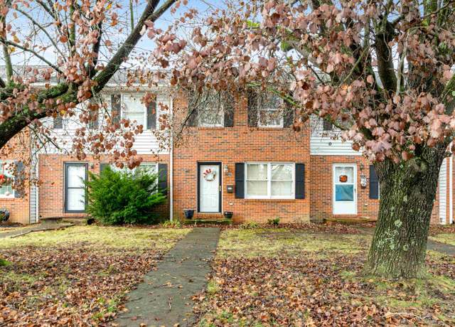 Property at 1520 Reservoir St, Wytheville, VA 24382, 2 beds, 1.5 baths