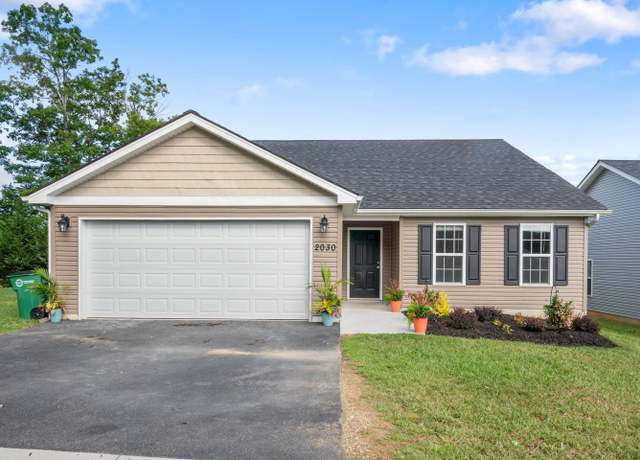 Property at 2030 Glade Dr, Christiansburg, VA 24073, 3 beds, 2 baths
