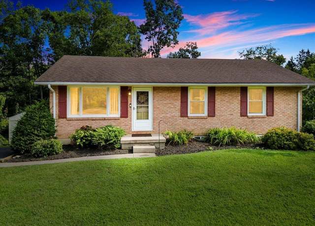 Property at 2318 Plateau Dr, Christiansburg, VA 24073, 4 beds, 1.5 baths