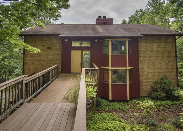 Property at 3624 Laurel Dr, Blacksburg, VA 24060, 4 beds, 2.5 baths
