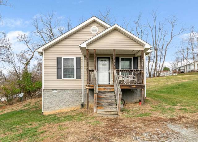 Property at 221 Cowan St, Radford, VA 24141, 3 beds, 2 baths