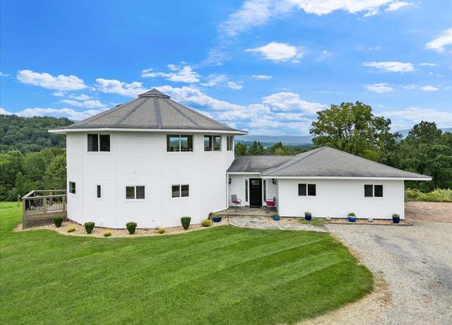 Property at 290 Moye Rd, Staffordsville, VA 24167, 3 beds, 2.5 baths