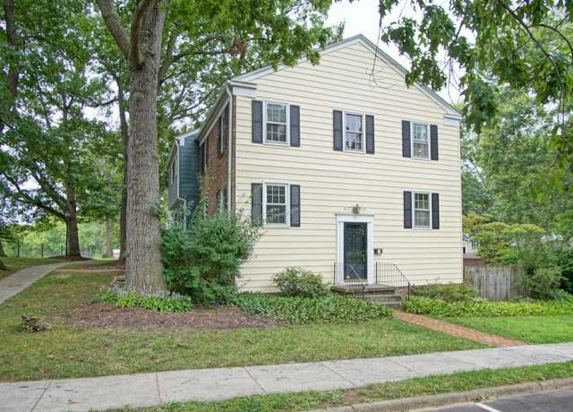Property at 101 Yorkshire Ct, Blacksburg, VA 24060, 4 beds, 3.5 baths