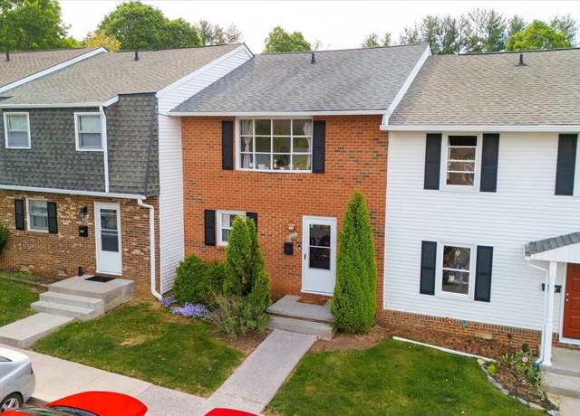 Property at 322 Loudon Rd, Blacksburg, VA 24060, 3 beds, 2.5 baths