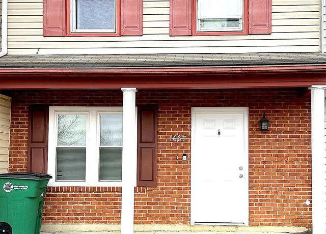 Property at 1687 York Dr, Christiansburg, VA 24073, 3 beds, 2.5 baths
